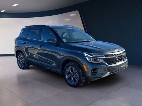 Certified 2024 Kia Seltos S image 7