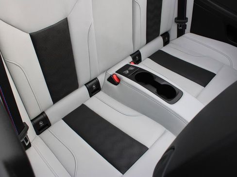 Used 2023 BMW M4 xDrive Competition image 33