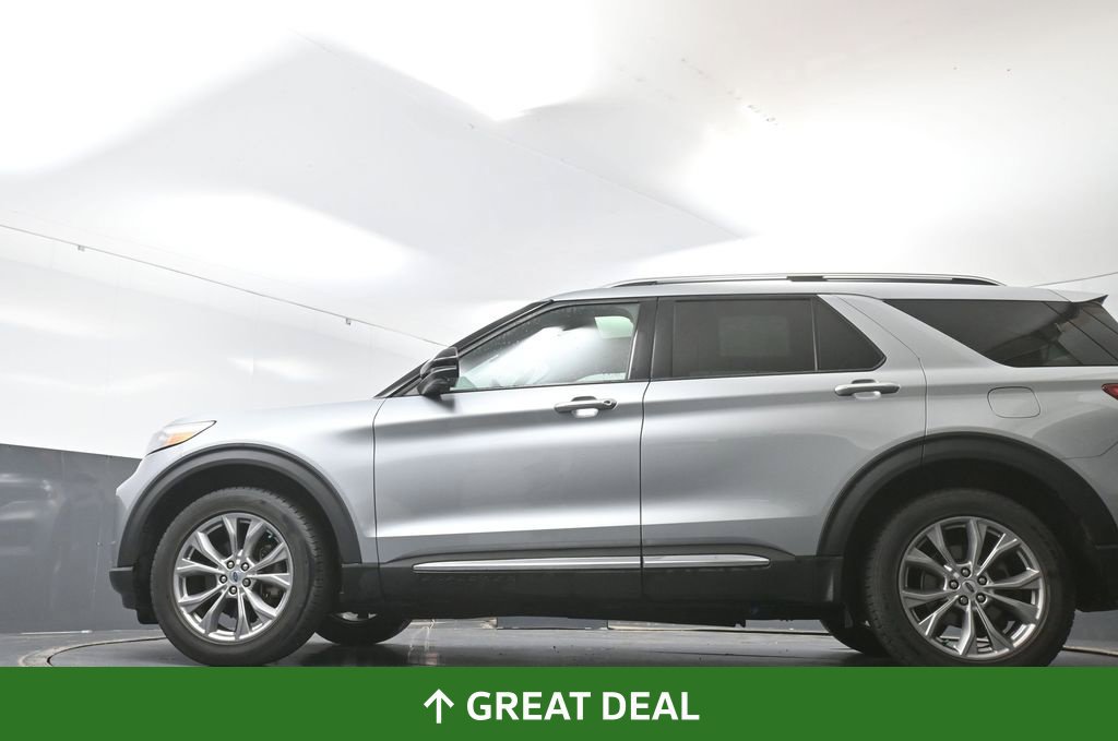 Used 2022 Ford Explorer Limited w/ Equipment Group 301A AWD/4WD image 57