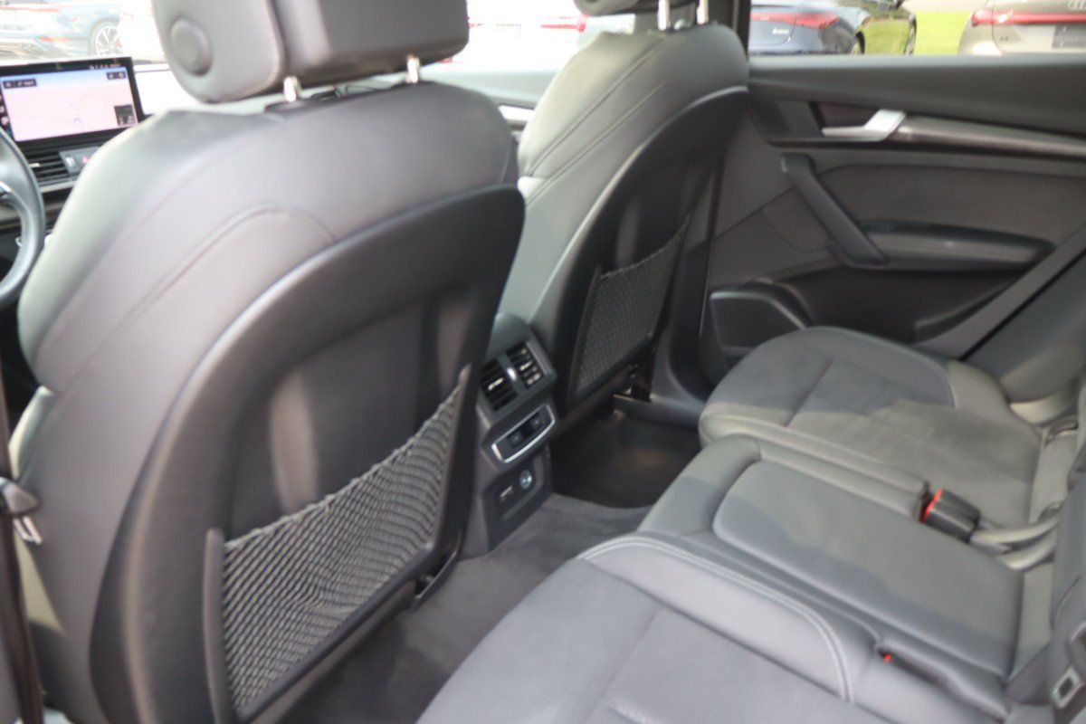 Used 2022 Audi SQ5 Premium Plus w/ Premium Plus Package AWD/4WD image 23