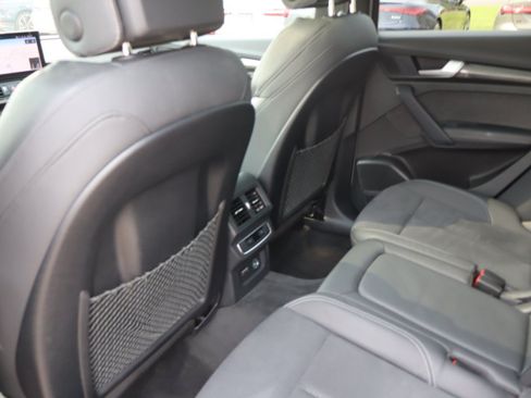 Used 2022 Audi SQ5 Premium Plus w/ Premium Plus Package AWD/4WD image 23