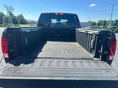 Used 2016 RAM 1500 Tradesman w/ Popular Equipment Group AWD/4WD image 4