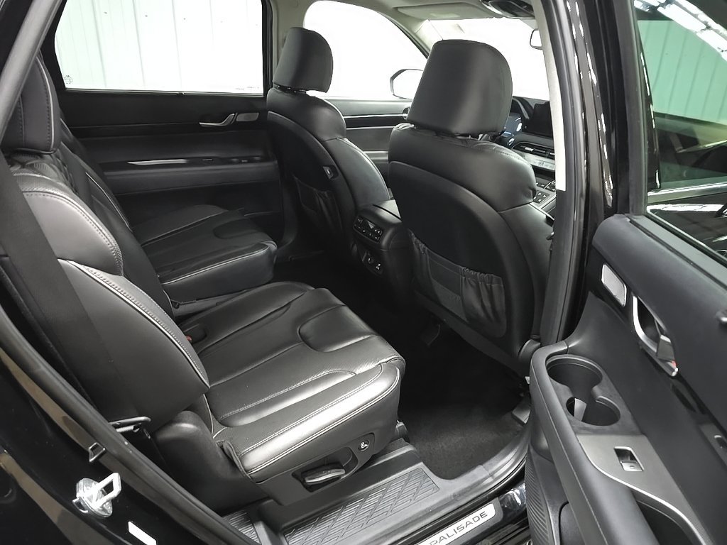 Used 2022 Hyundai Palisade Limited AWD/4WD image 19