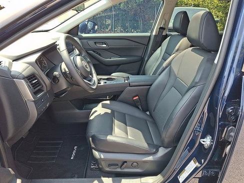 Certified 2024 Nissan Rogue SV w/ SV Premium Package FWD image 15