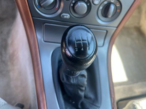 Used 2005 Subaru Outback 2.5i image 16