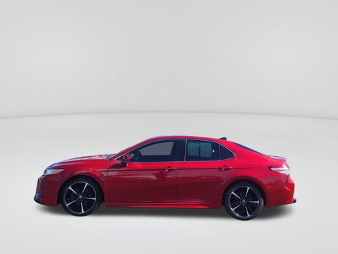 Certified 2020 Toyota Camry XSE image 2