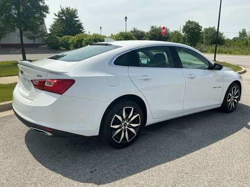 Used 2023 Chevrolet Malibu RS w/ LPO, Floor Liner Package FWD image 6