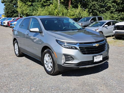 Used 2023 Chevrolet Equinox LT image 1