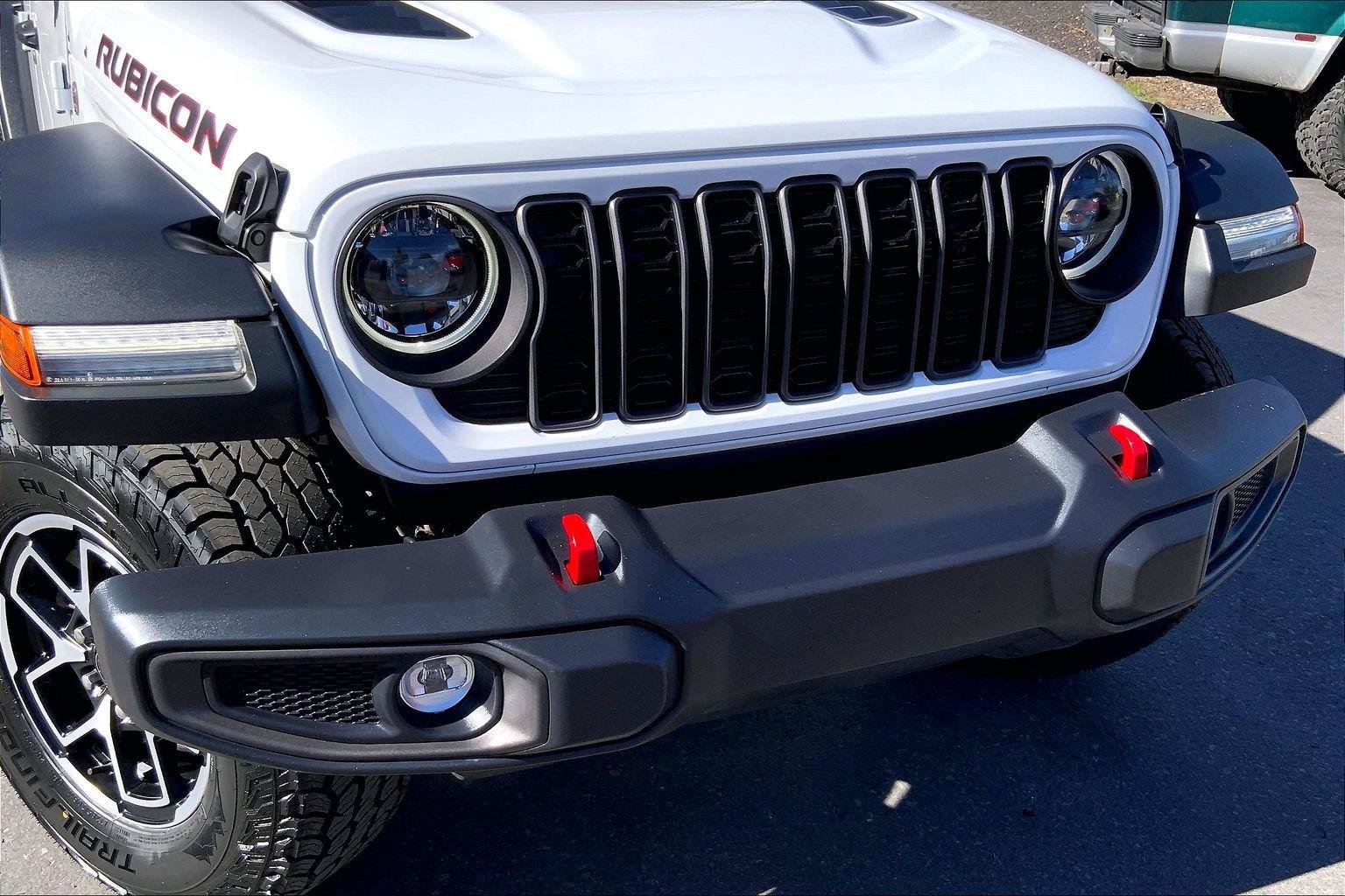 Certified 2024 Jeep Wrangler Unlimited Rubicon AWD/4WD image 31