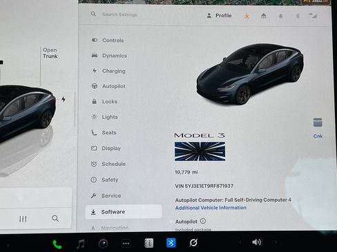 Used 2024 Tesla Model 3 Performance image 38