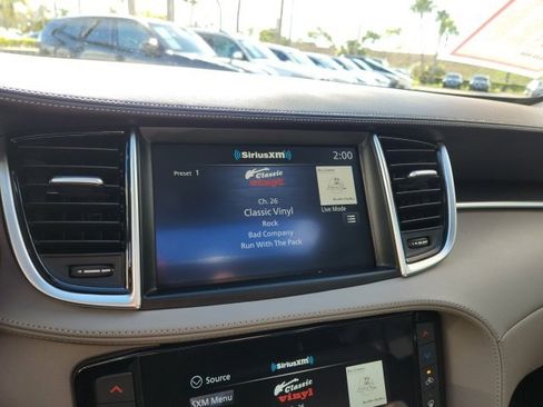 Used 2025 INFINITI QX50 Luxe image 30