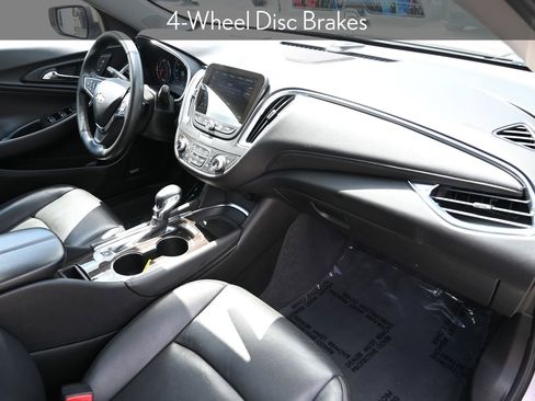 Used 2024 Chevrolet Malibu LT image 32