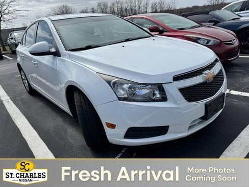Used 2011 Chevrolet Cruze LT image 1