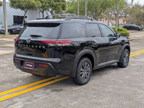 New 2026 Nissan Pathfinder SV image 2