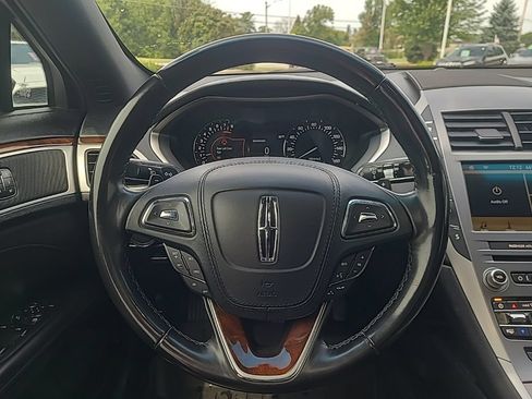 Used 2018 Lincoln MKZ Select AWD/4WD image 16