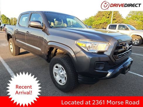 Used 2017 Toyota Tacoma SR w/ Tow Package AWD/4WD image 1