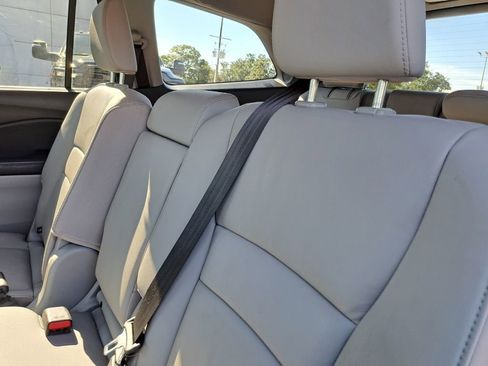 Used 2021 Honda Pilot Touring image 25