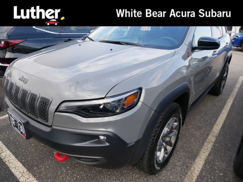 Used 2022 Jeep Cherokee Trailhawk w/ Premium Leather Package AWD/4WD image 1