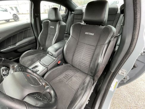 Used 2022 Dodge Charger Scat Pack w/ Daytona Edition Group image 9