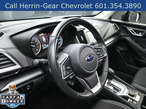 Used 2023 Subaru Forester Premium AWD/4WD image 12