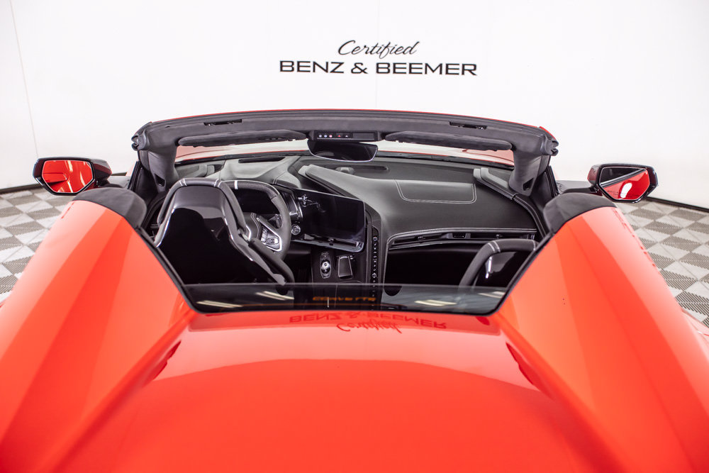 Used 2025 Chevrolet Corvette E-Ray w/ Stealth Interior Trim Package AWD/4WD image 9