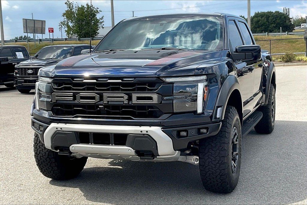 Used 2025 Ford F150 Raptor AWD/4WD image 3