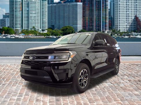 Used 2024 Ford Expedition Max XLT RWD image 5