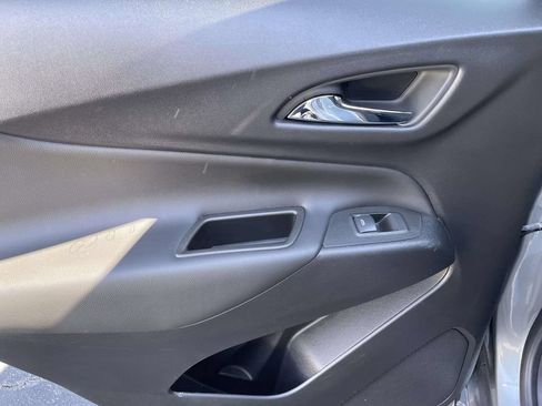 Used 2023 Chevrolet Equinox LT FWD image 14