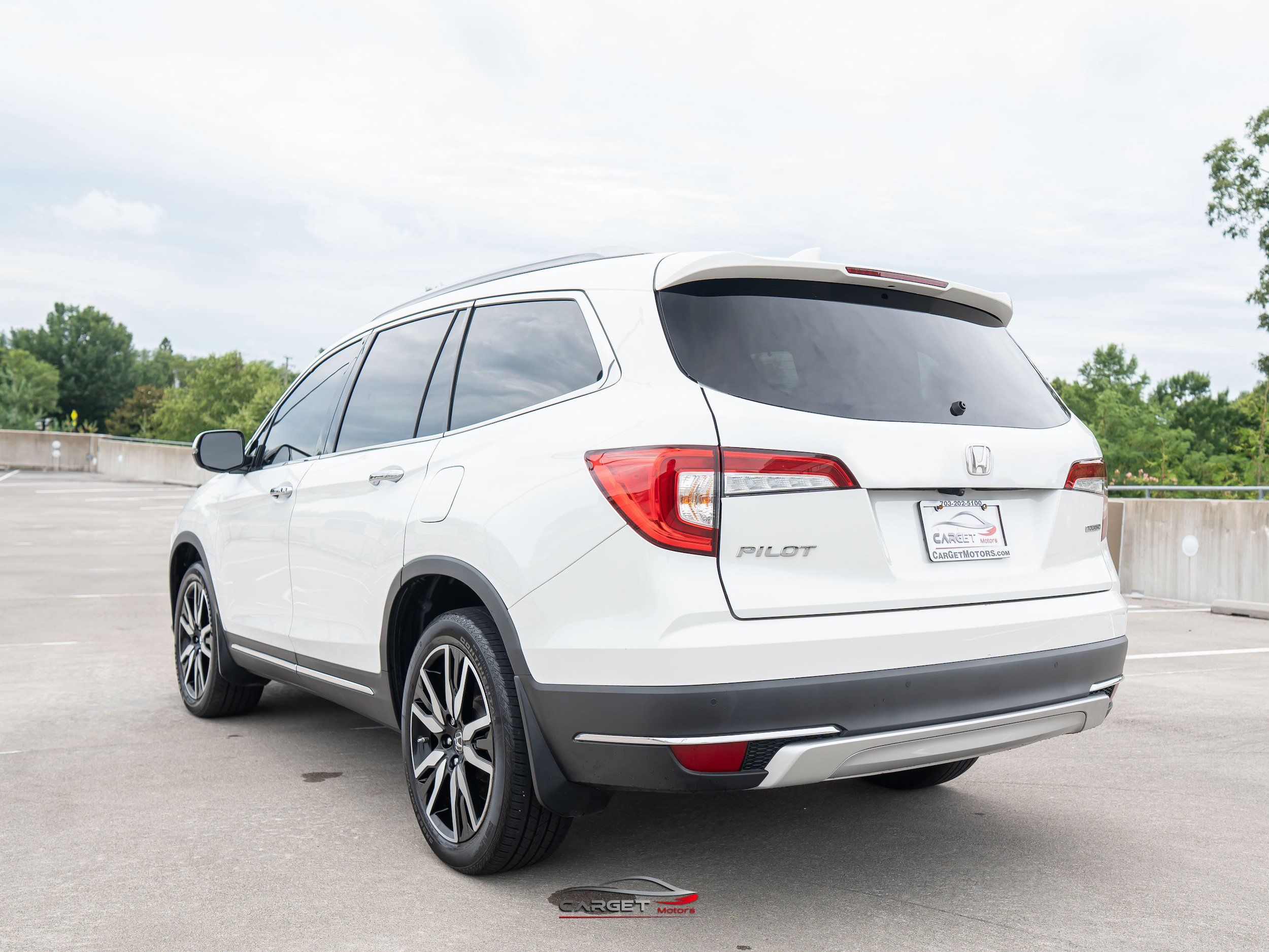 Used 2022 Honda Pilot Touring image 5