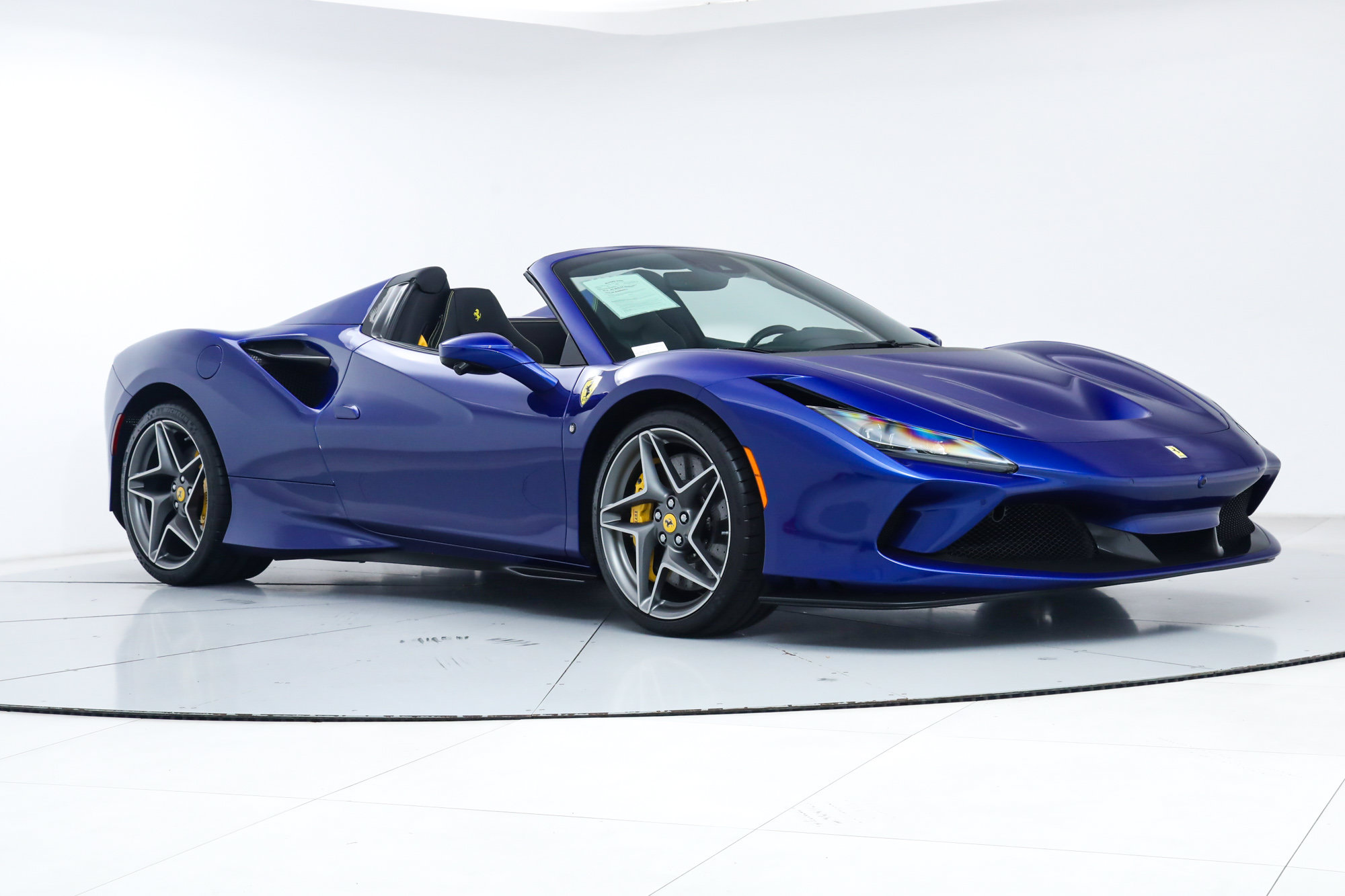Certified 2022 Ferrari F8 Tributo RWD image 12