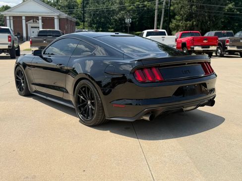 Used 2017 Ford Mustang GT Premium w/ Equipment Group 401A RWD image 4
