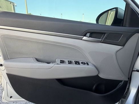 Used 2018 Hyundai Elantra Value Edition FWD image 20
