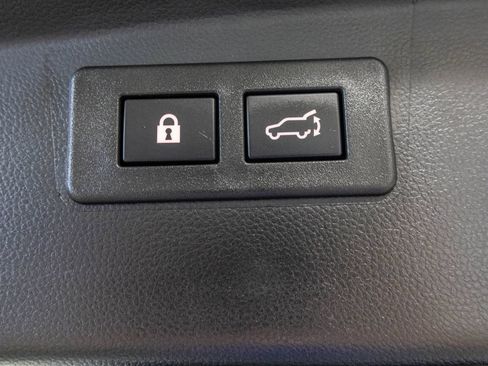 Used 2024 Subaru Outback Premium AWD/4WD image 39