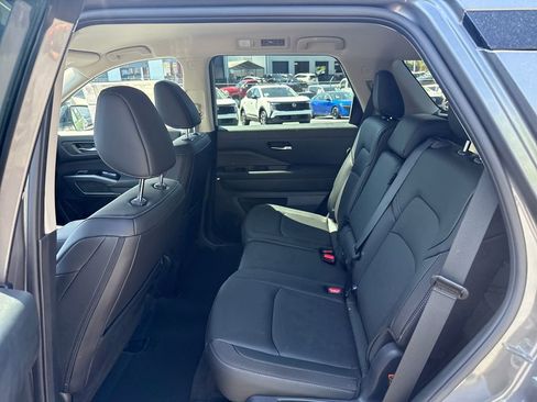 New 2026 Nissan Pathfinder SL FWD image 25
