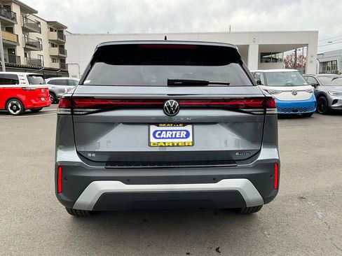 New 2026 Volkswagen Tiguan SE image 7