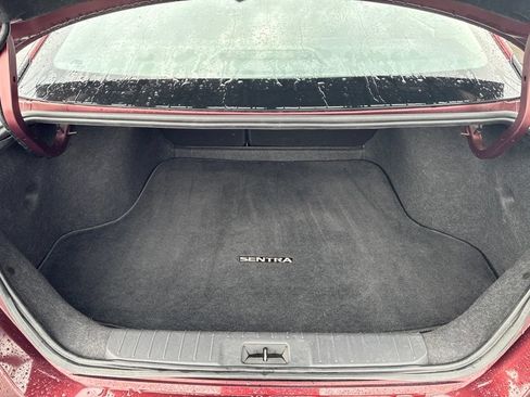 Used 2024 Nissan Sentra SV FWD image 15