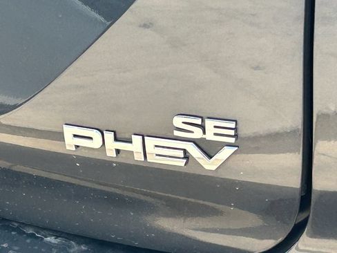 Used 2025 Mitsubishi Outlander 4WD Plug-In Hybrid image 5