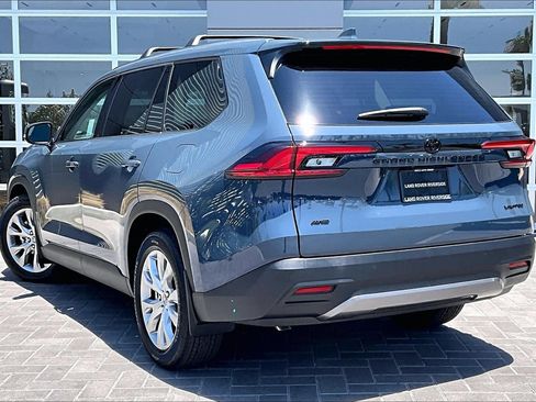 Used 2026 Toyota Grand Highlander AWD image 12