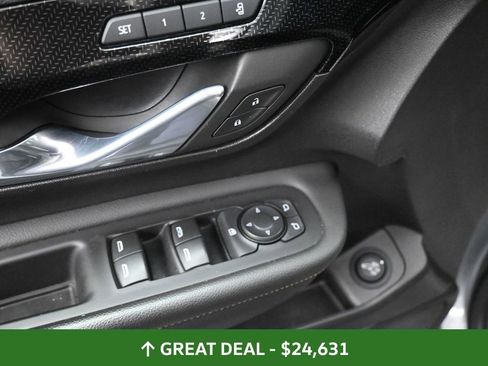 Used 2023 GMC Terrain AT4 image 27