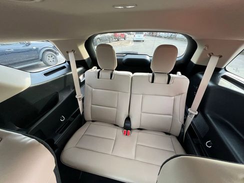 Used 2023 Ford Explorer XLT w/ Equipment Group 202A image 22