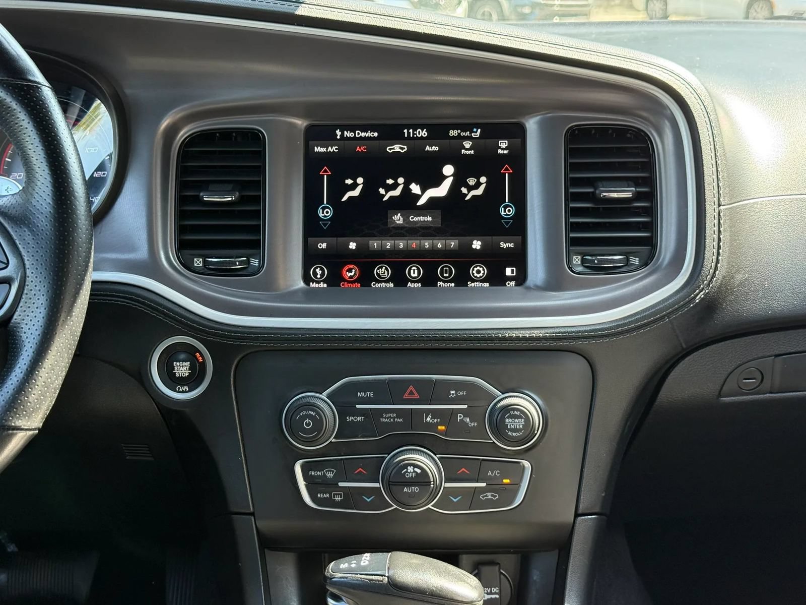 Used 2022 Dodge Charger SXT w/ Plus Group AWD/4WD image 18