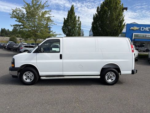 Certified 2025 GMC Savana 2500 w/ Driver Convenience Package RWD image 3