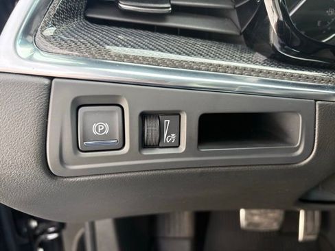 Used 2024 Cadillac XT5 Sportv image 23