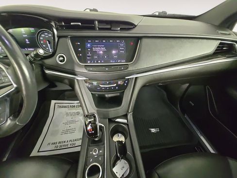 Used 2021 Cadillac XT5 Premium Luxury image 11