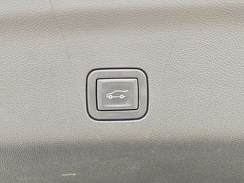 Used 2023 Cadillac Escalade Sport AWD/4WD image 14