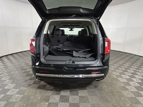 Used 2023 GMC Acadia Denali w/ Black Diamond Edition AWD/4WD image 28