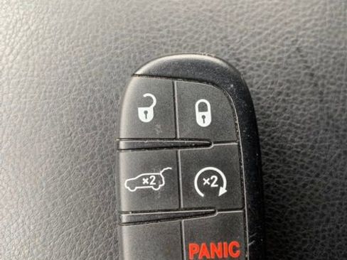 Used 2019 Jeep Grand Cherokee High Altitude AWD/4WD image 28
