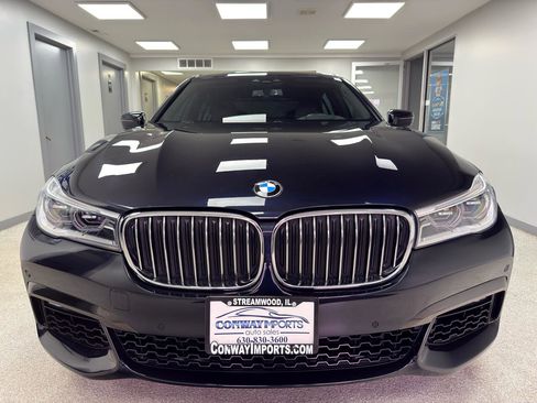 Used 2019 BMW 750i xDrive w/ M Sport Package image 6