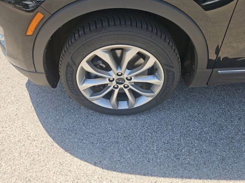 Used 2019 Lincoln MKC Select w/ MKC Climate Package AWD/4WD image 12