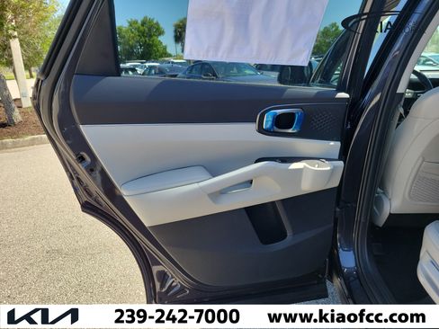 New 2026 Kia Sorento S w/ S Panoramic Sunroof Package FWD image 13